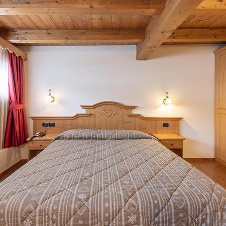 Residence Adler San Martino Di Castrozza Eksteriør bilde