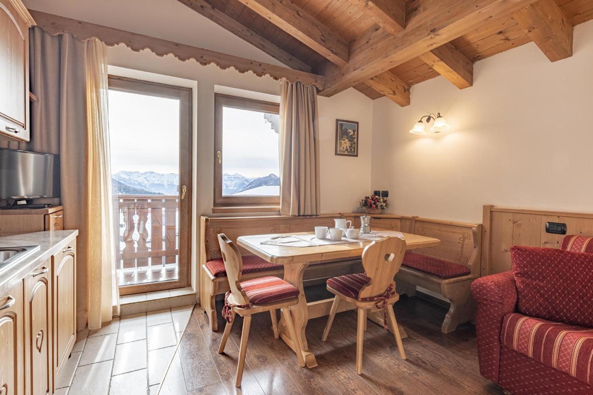 Residence Adler San Martino Di Castrozza Eksteriør bilde