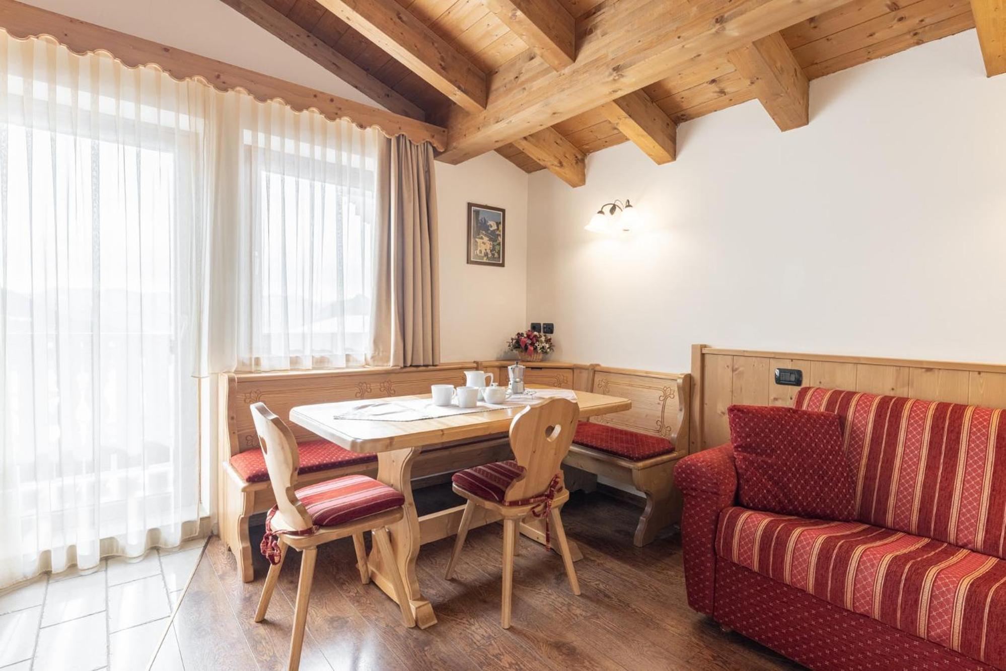 Residence Adler San Martino Di Castrozza Eksteriør bilde